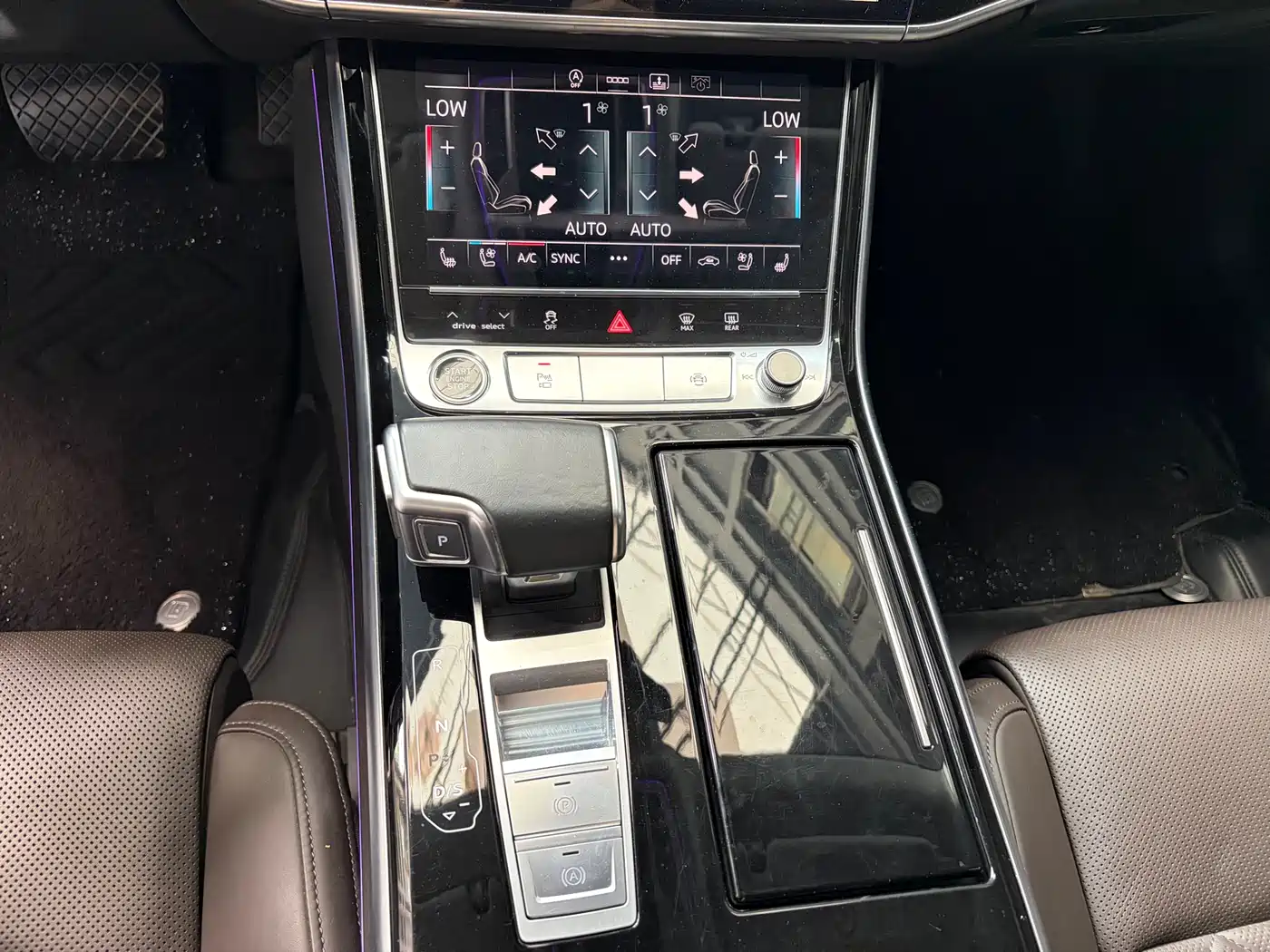 Audi A8 id 4515315 из Китая 15