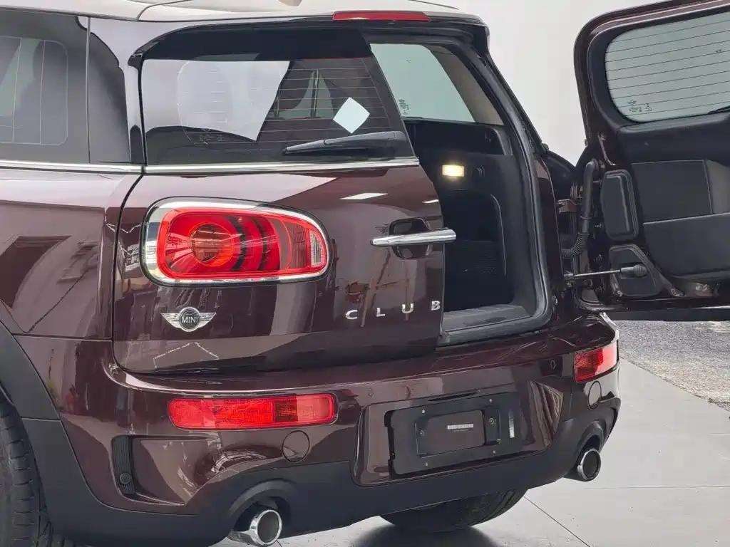MINI Mini Clubman — миниатюра 8