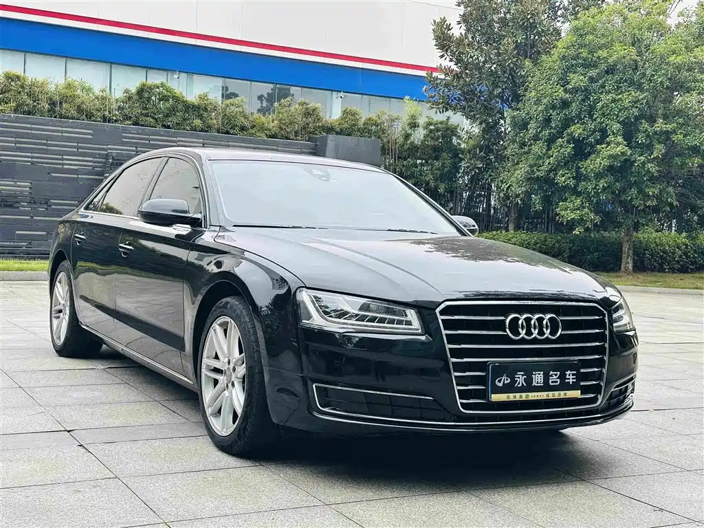Audi A8 — миниатюра 3