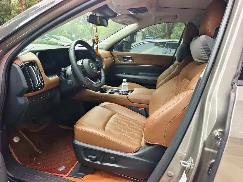 Nissan Teramont — миниатюра 5