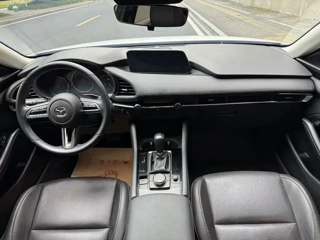 Mazda 3 Axela — миниатюра 11