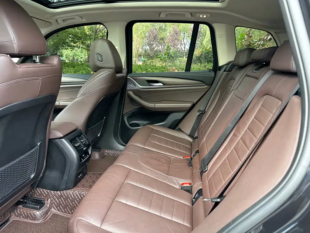 BMW X3 — миниатюра 15