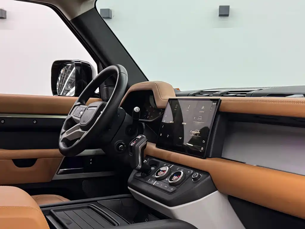 Land Rover Defender — миниатюра 11