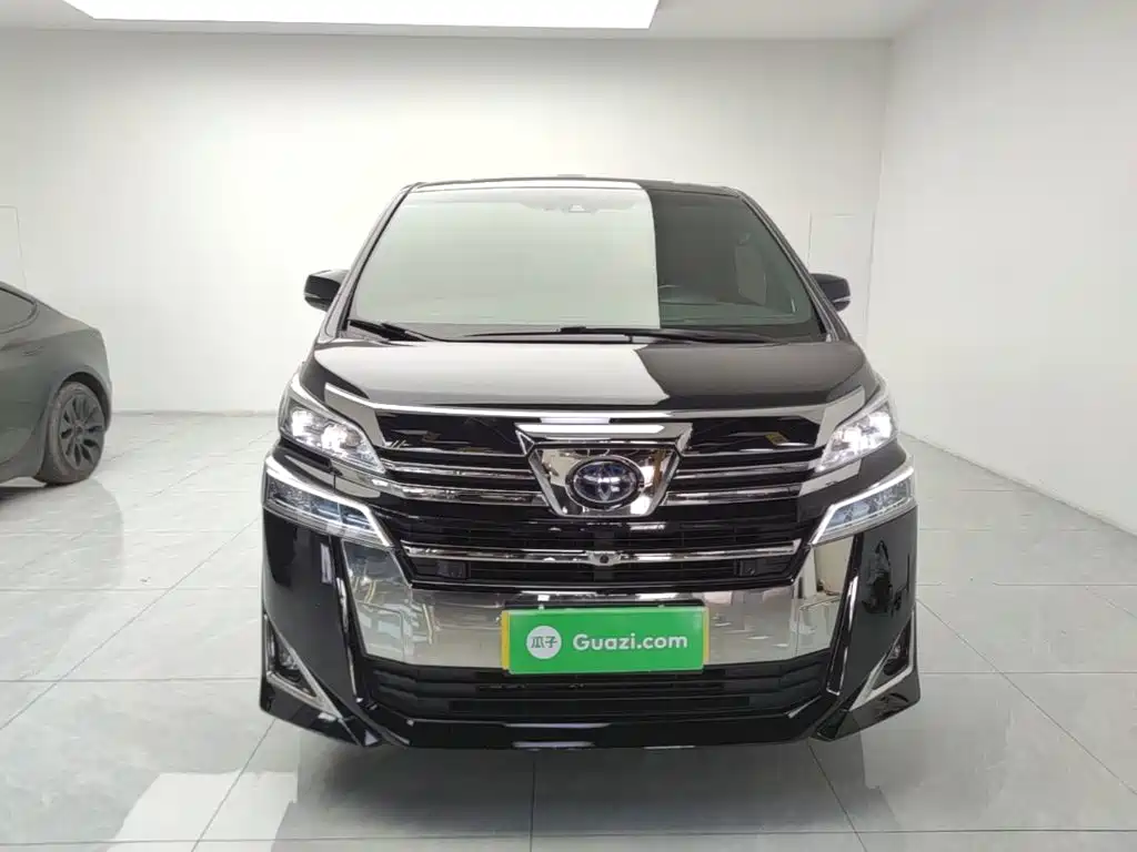 Toyota Vellfire — миниатюра 3