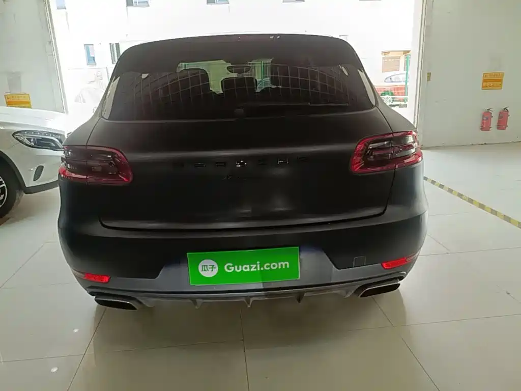 Porsche Macan — миниатюра 6