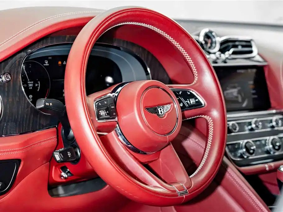 Bentley Bentayga PHEV — миниатюра 9