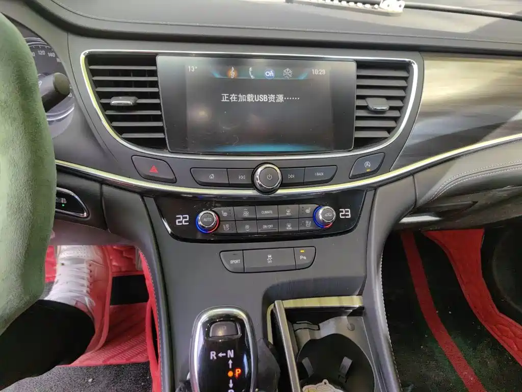 Buick LaCrosse — миниатюра 9