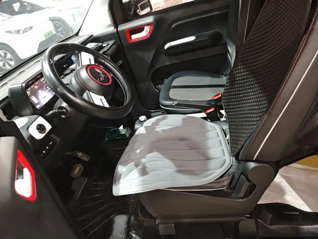 Wuling MINIEV — миниатюра 15