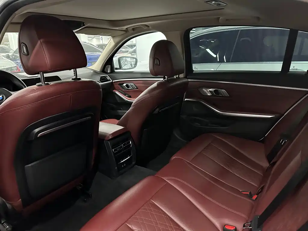 BMW 3 Series — миниатюра 11