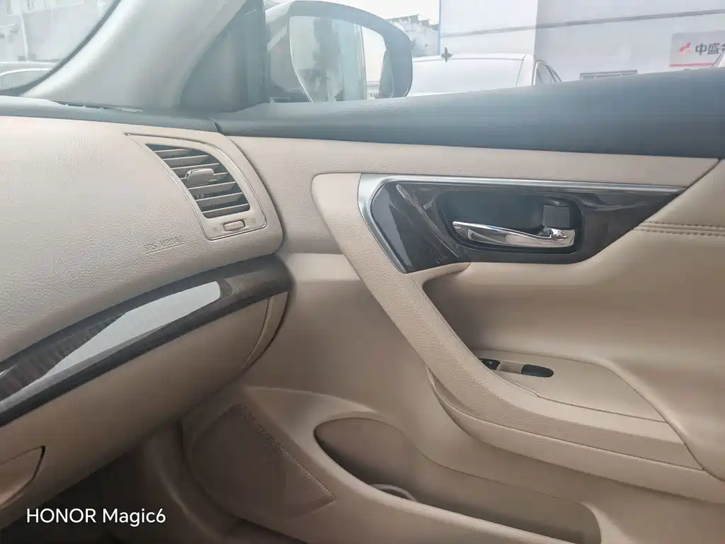 Nissan Teana — миниатюра 11