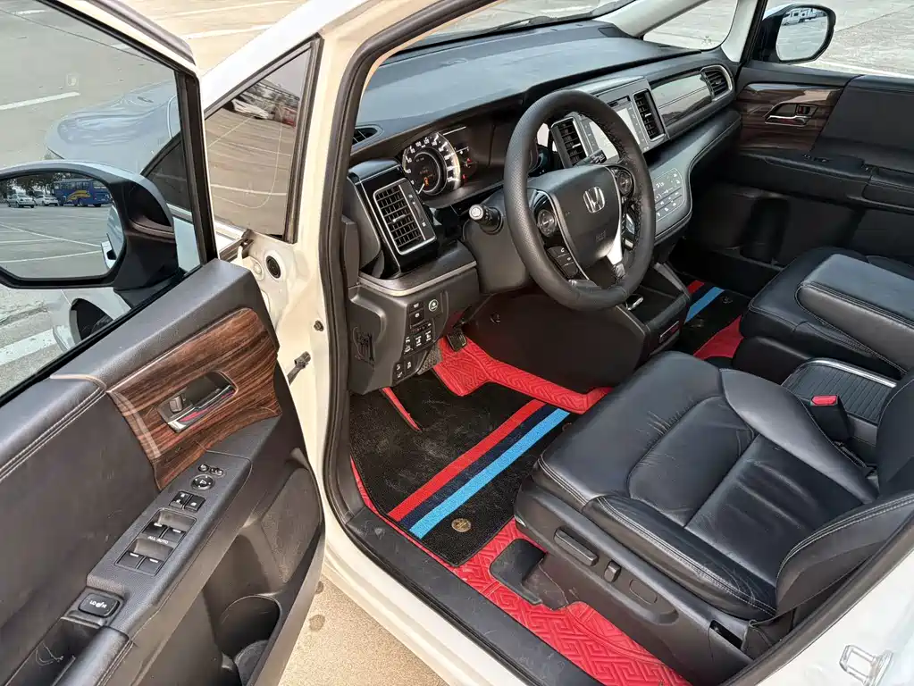 Honda Elysion — миниатюра 11