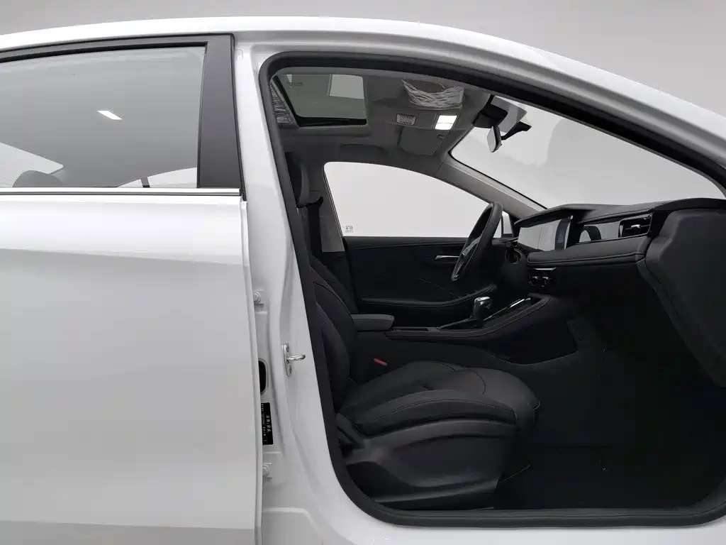 Roewe i5 — миниатюра 23
