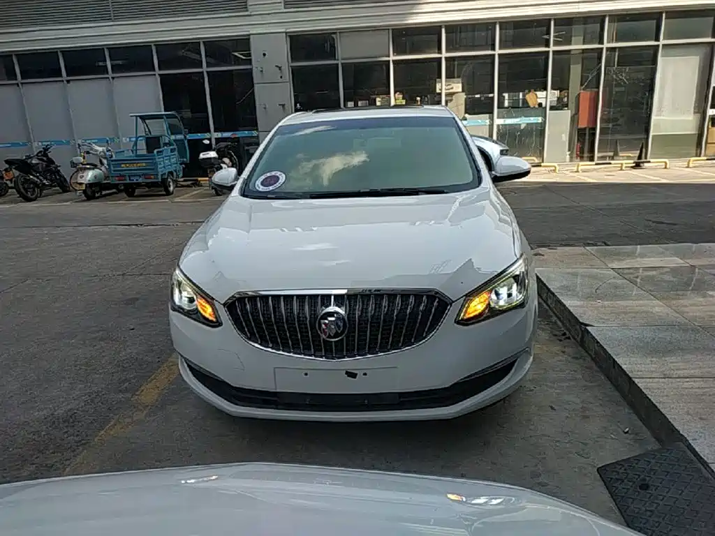 Buick Excelle — миниатюра 3