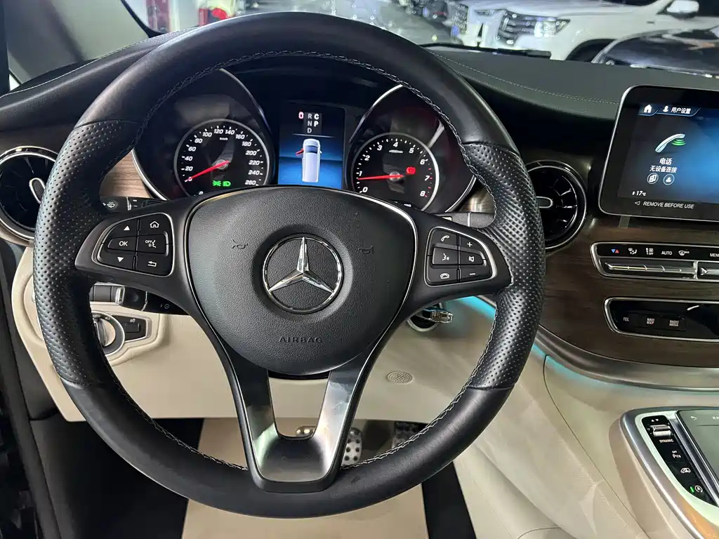 Mercedes-Benz V-Class V 2022 V 260 Luxury