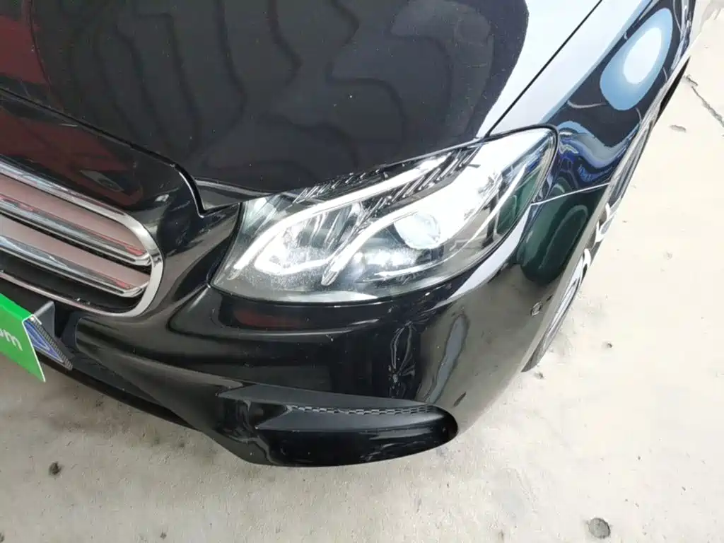 Mercedes-Benz E-Class — миниатюра 24