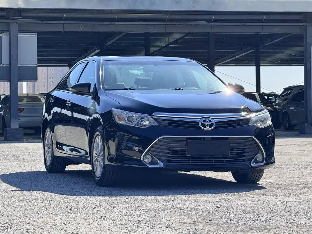 Toyota Camry — миниатюра 6