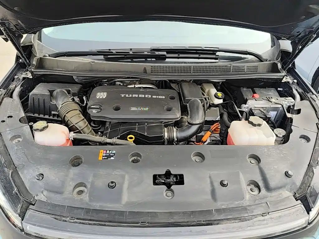 Buick GL8 Hybrid — миниатюра 16
