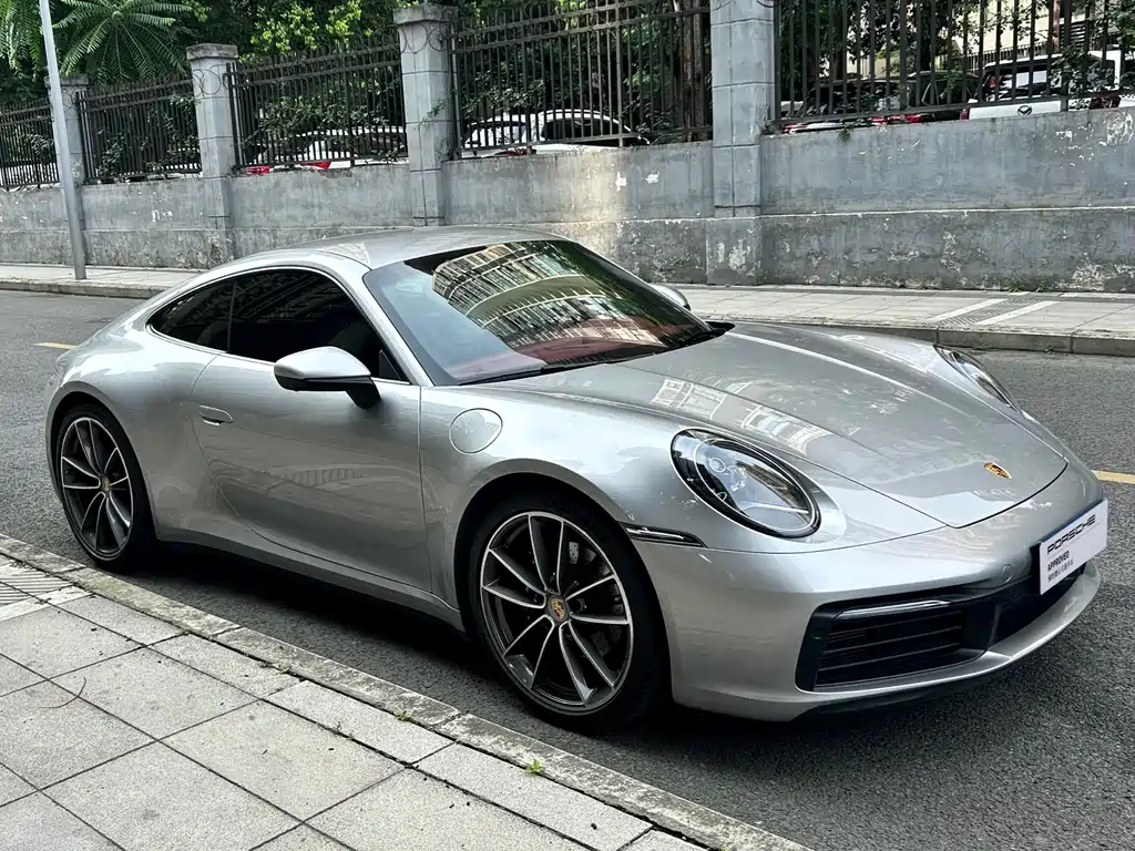 Porsche 911 2023 Carrera 3.0T