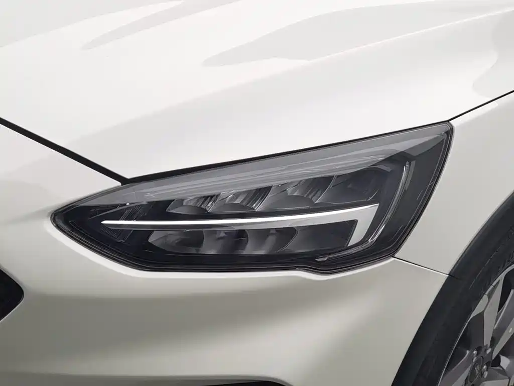 Ford Focus Active — миниатюра 7