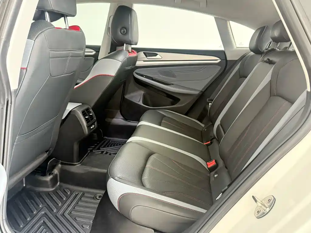 Volkswagen Lamando — миниатюра 6