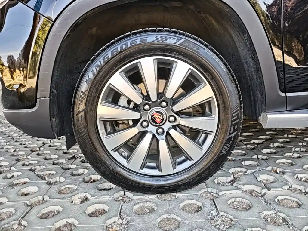Roewe RX8 — миниатюра 23
