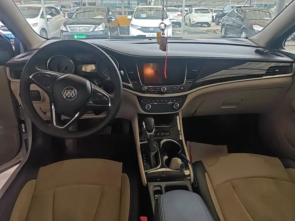 Buick Verano — миниатюра 10