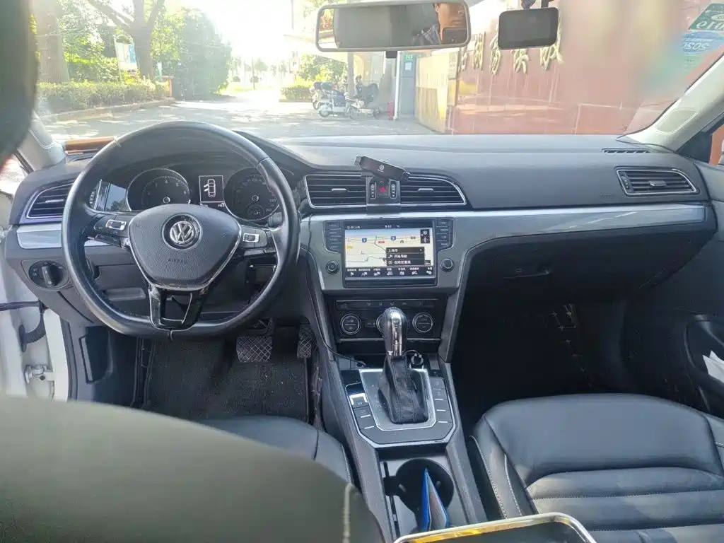 Volkswagen Lamando — миниатюра 10