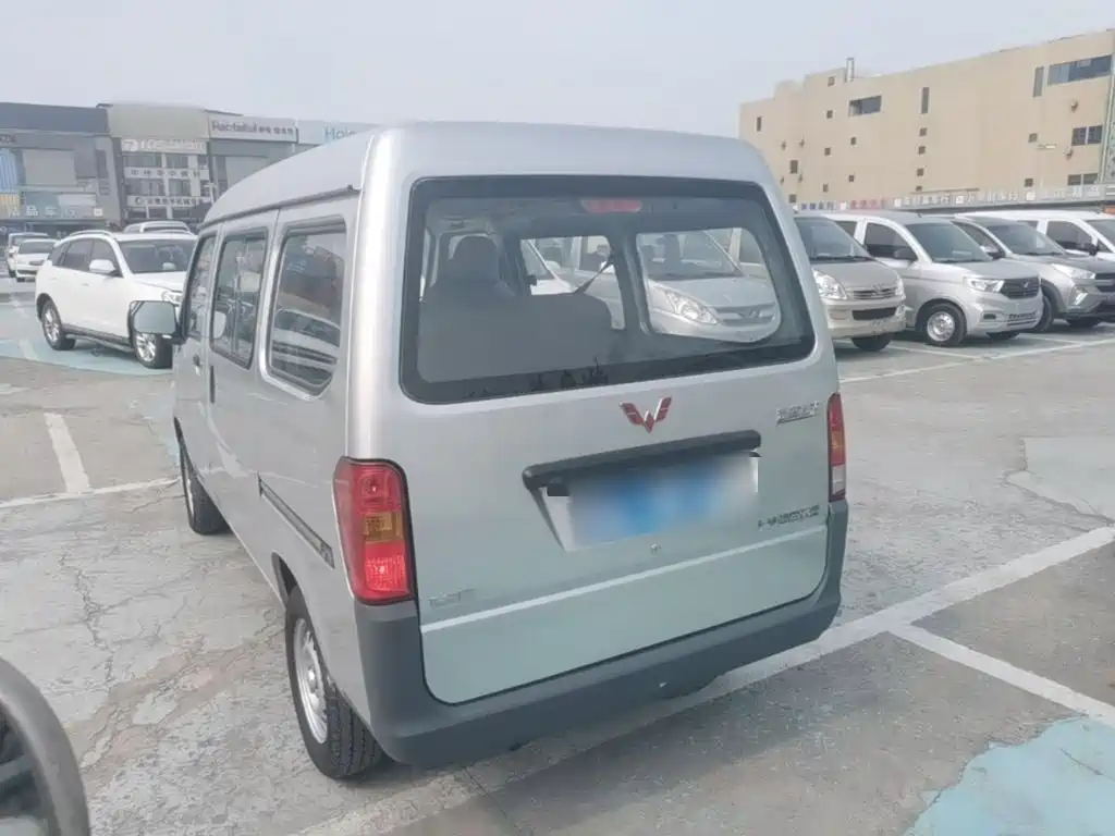 Wuling Zhiguang — миниатюра 5