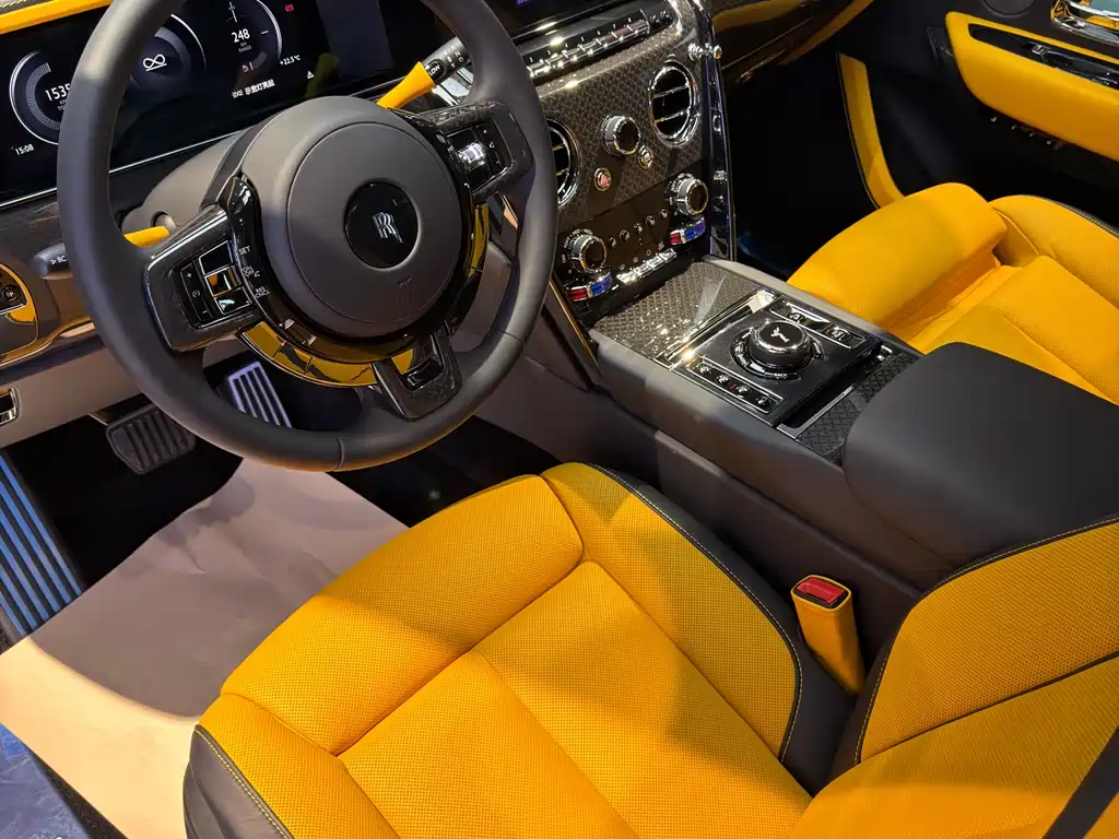 Rolls-Royce Cullinan 2025 Black Badge