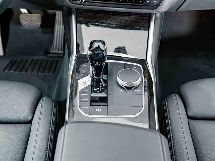 BMW 3 Series — миниатюра 12