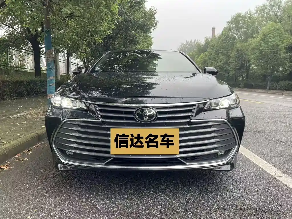 Toyota Avalon — миниатюра 2