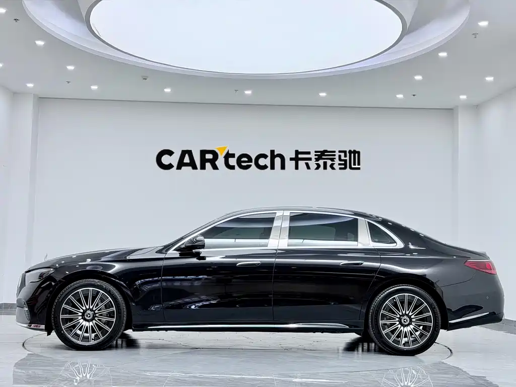 Mercedes-Benz E-Class — миниатюра 4