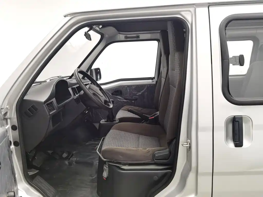 Wuling Zhiguang — миниатюра 10