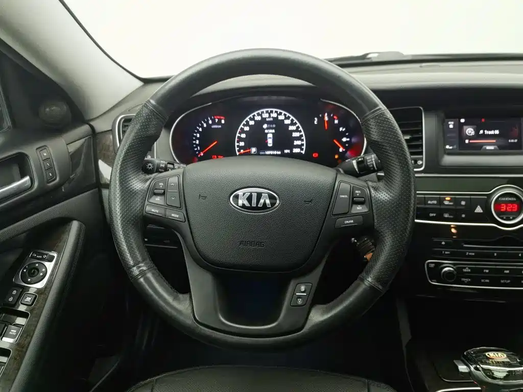 Kia Cadenza — миниатюра 11