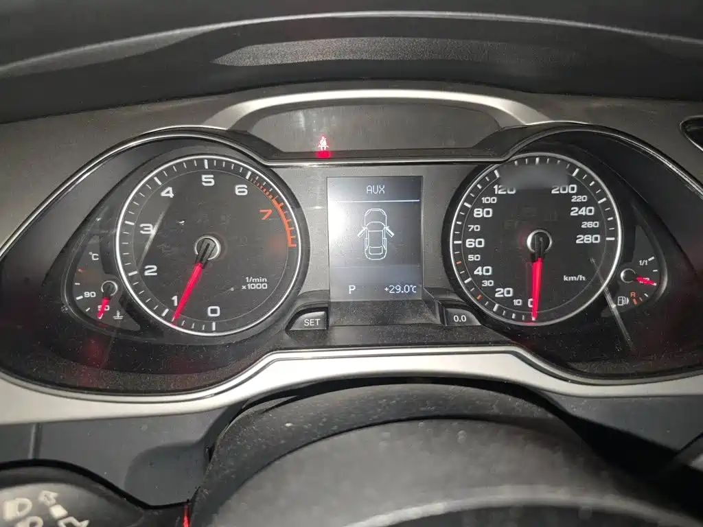 Audi A4L — миниатюра 6