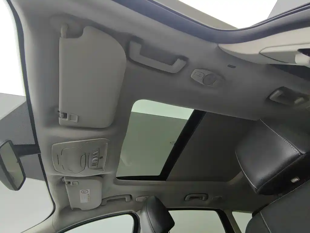Ford Kuga — миниатюра 14
