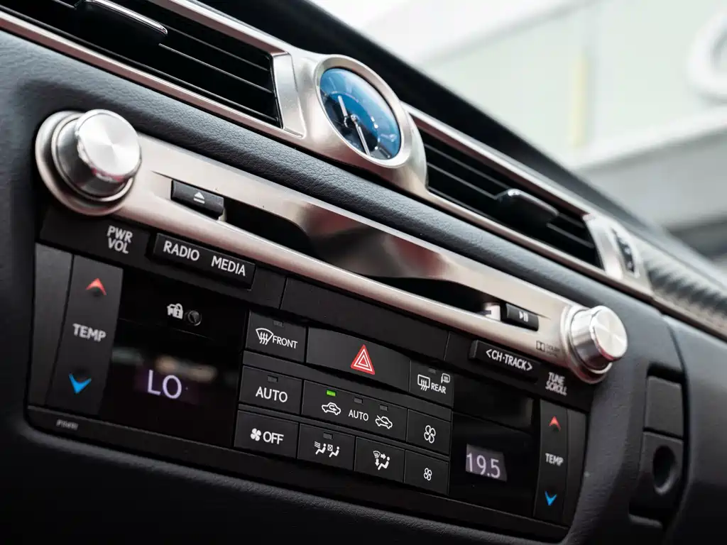 Lexus GS — миниатюра 17