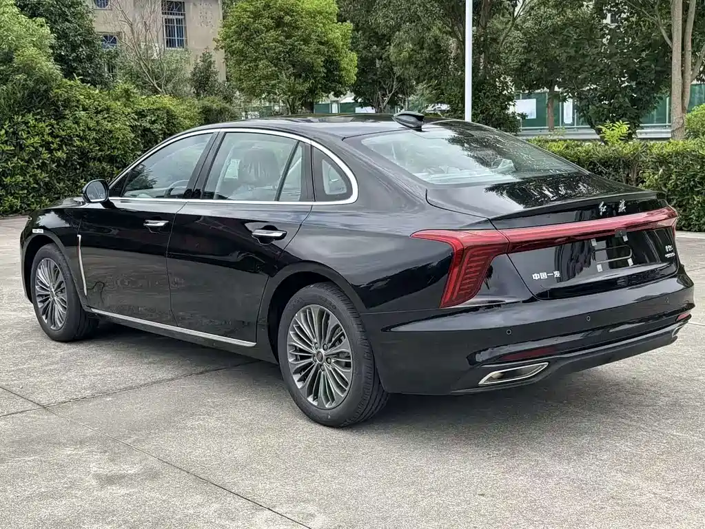Hongqi Hongqi H5 — миниатюра 11