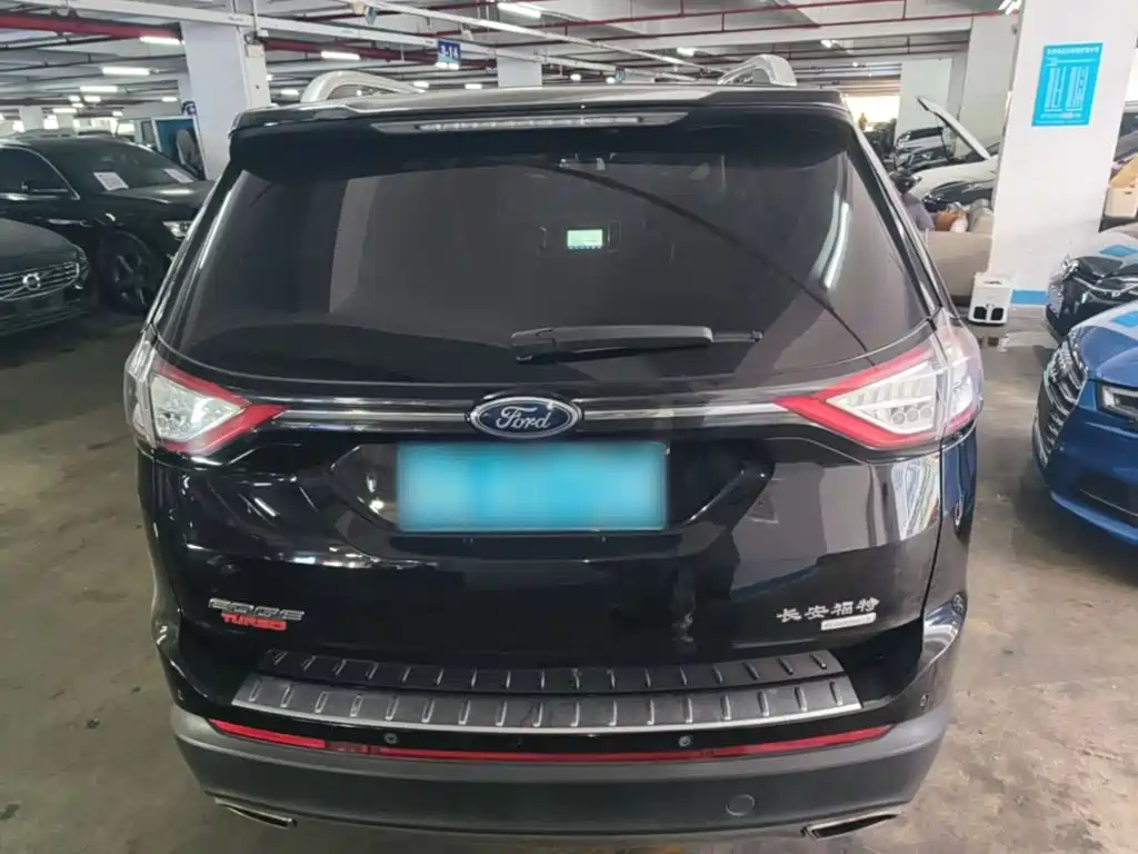 Ford Edge — миниатюра 6