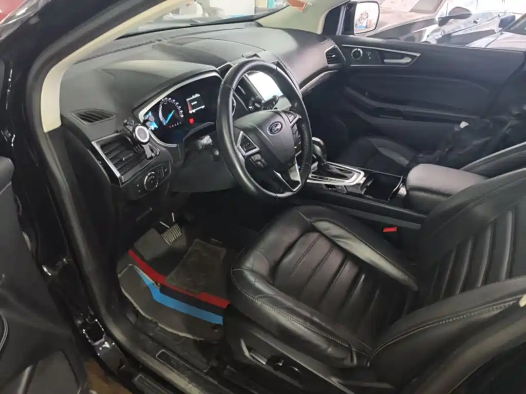 Ford Edge — миниатюра 16