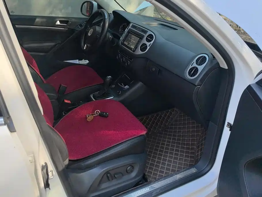 Volkswagen Tiguan — миниатюра 8