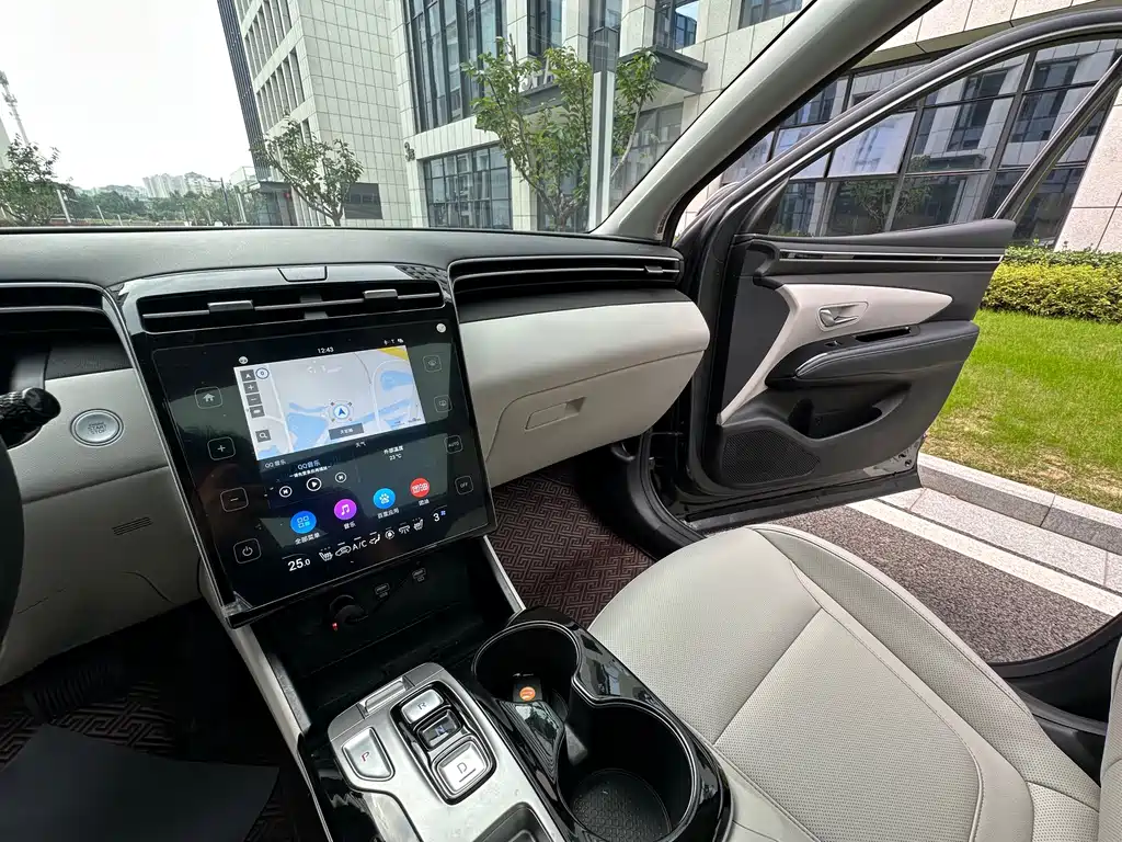 Hyundai Tucson — миниатюра 19