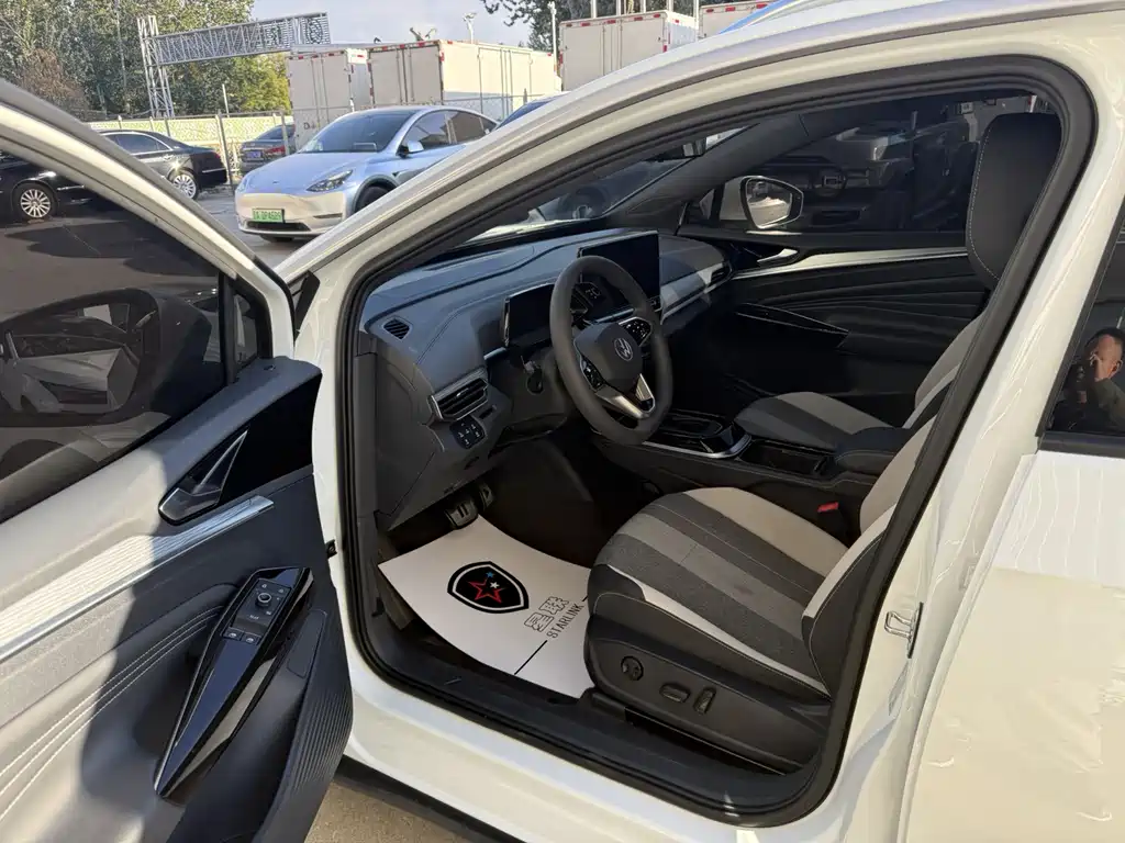 Volkswagen ID.4 Crozz — миниатюра 9