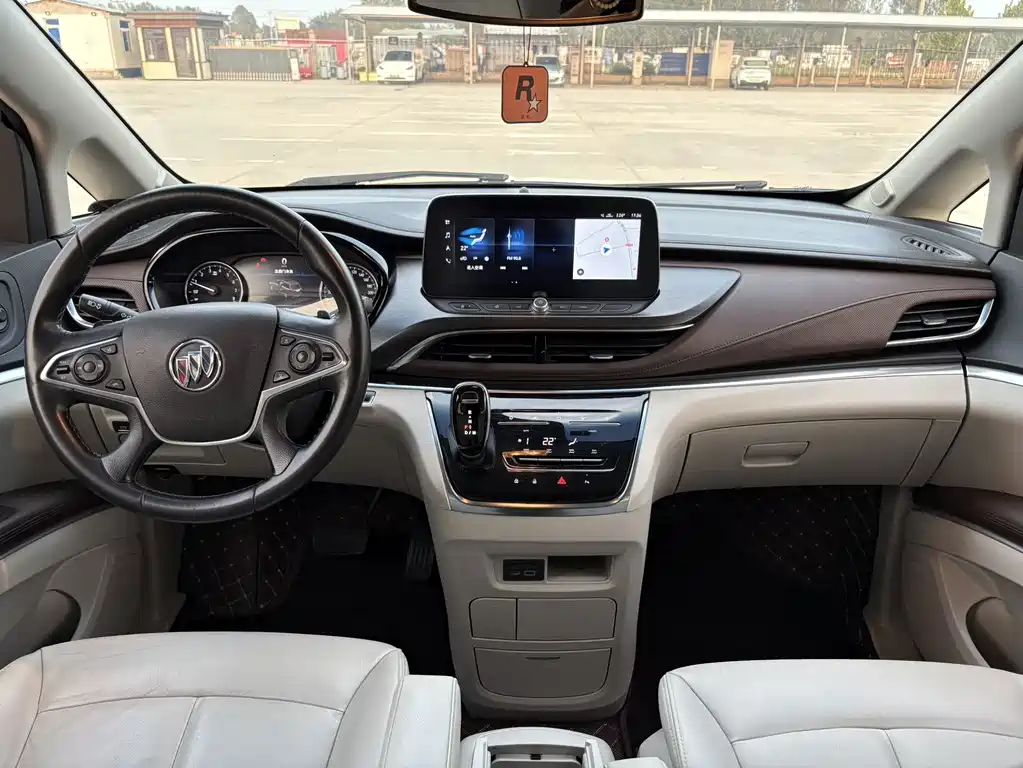 Buick GL8 — миниатюра 9