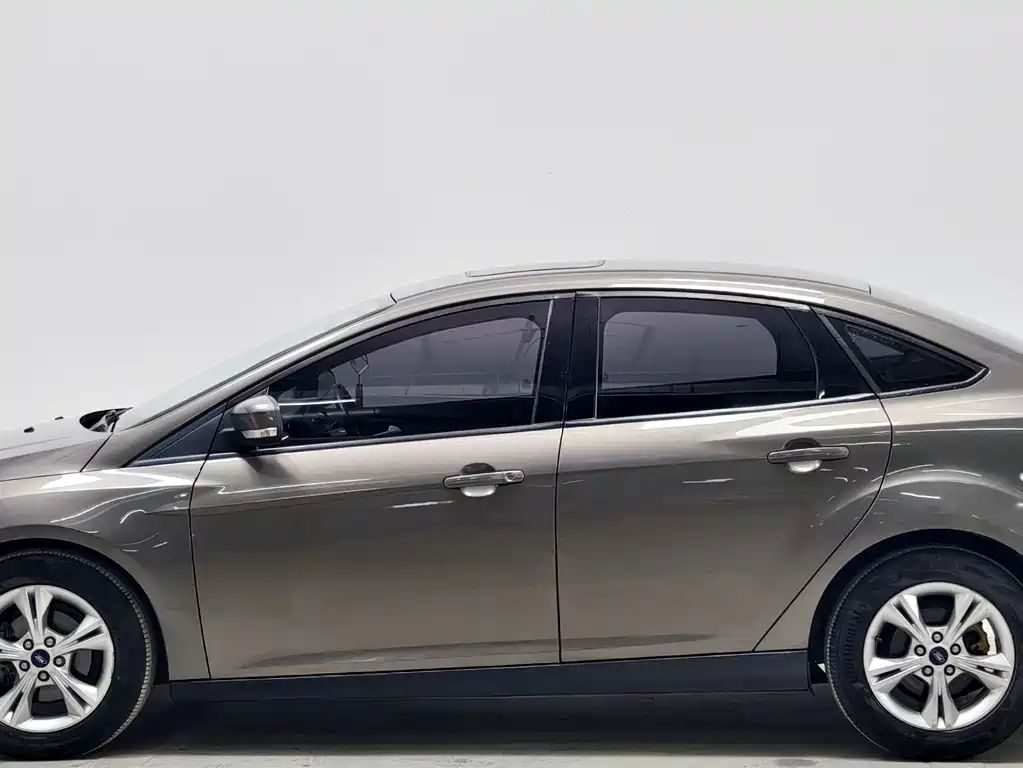 Ford Focus — миниатюра 7