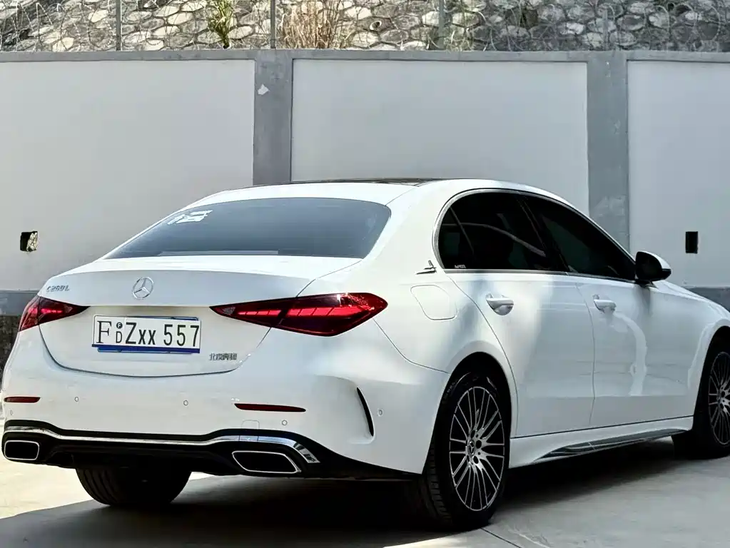 Mercedes-Benz C-Class — миниатюра 5
