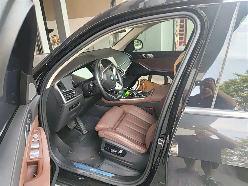 BMW X7 2022 xDrive40i Lead Luxury