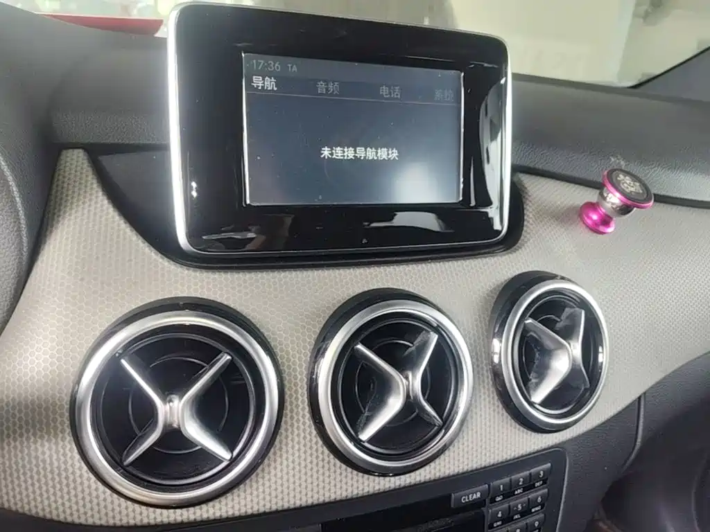 Mercedes-Benz B-Class — миниатюра 13