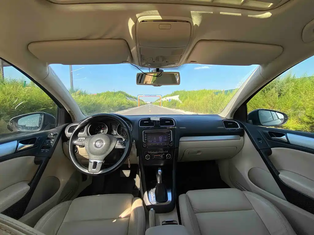 Volkswagen Golf — миниатюра 9