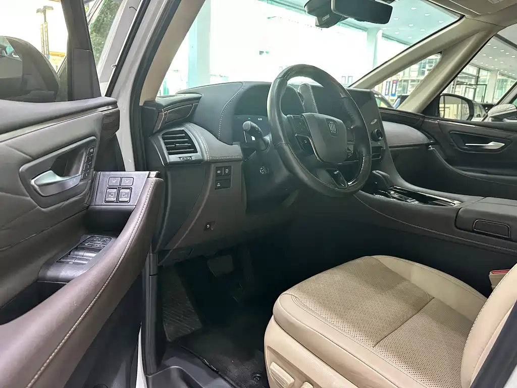 Toyota Vellfire — миниатюра 5
